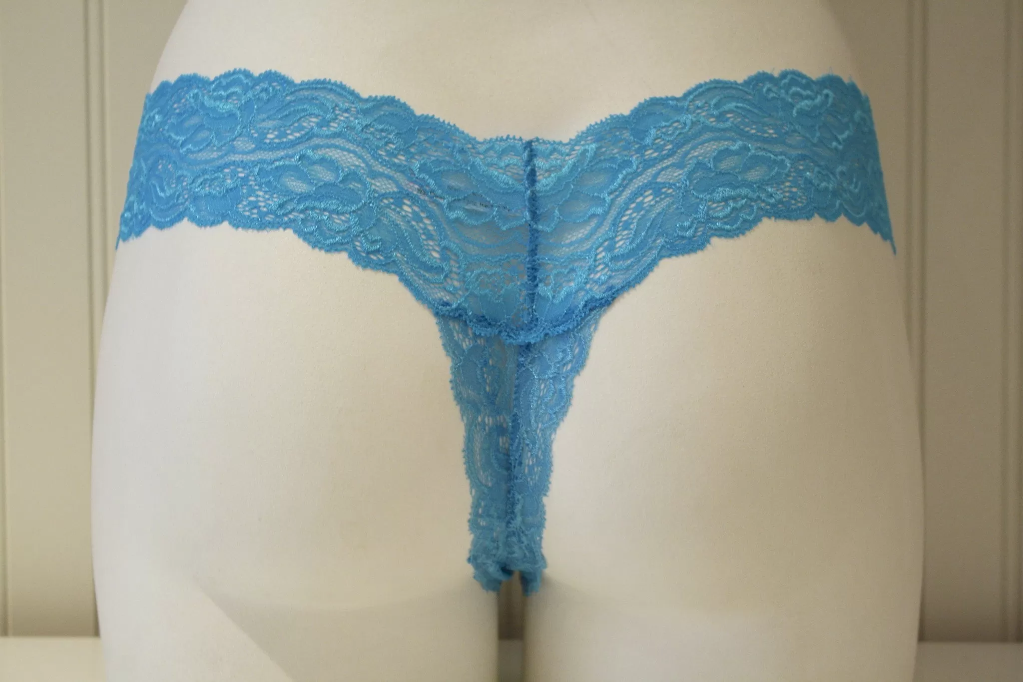 Chloe Lace Thong | Bluebird