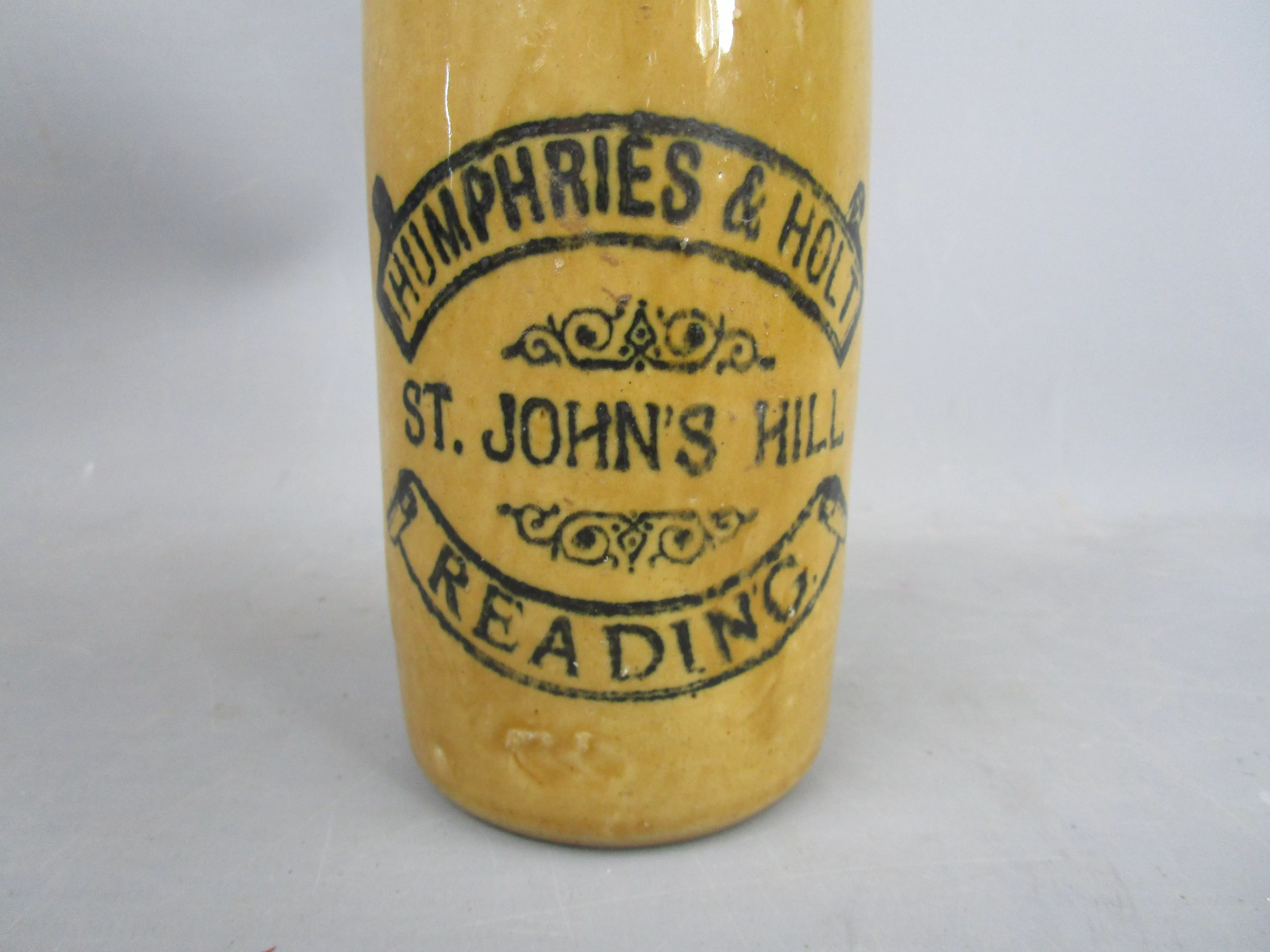 Humphries & Holt St Johns Hill Reading Brown Stoneware Ginger Beer Bottle Antique c1900