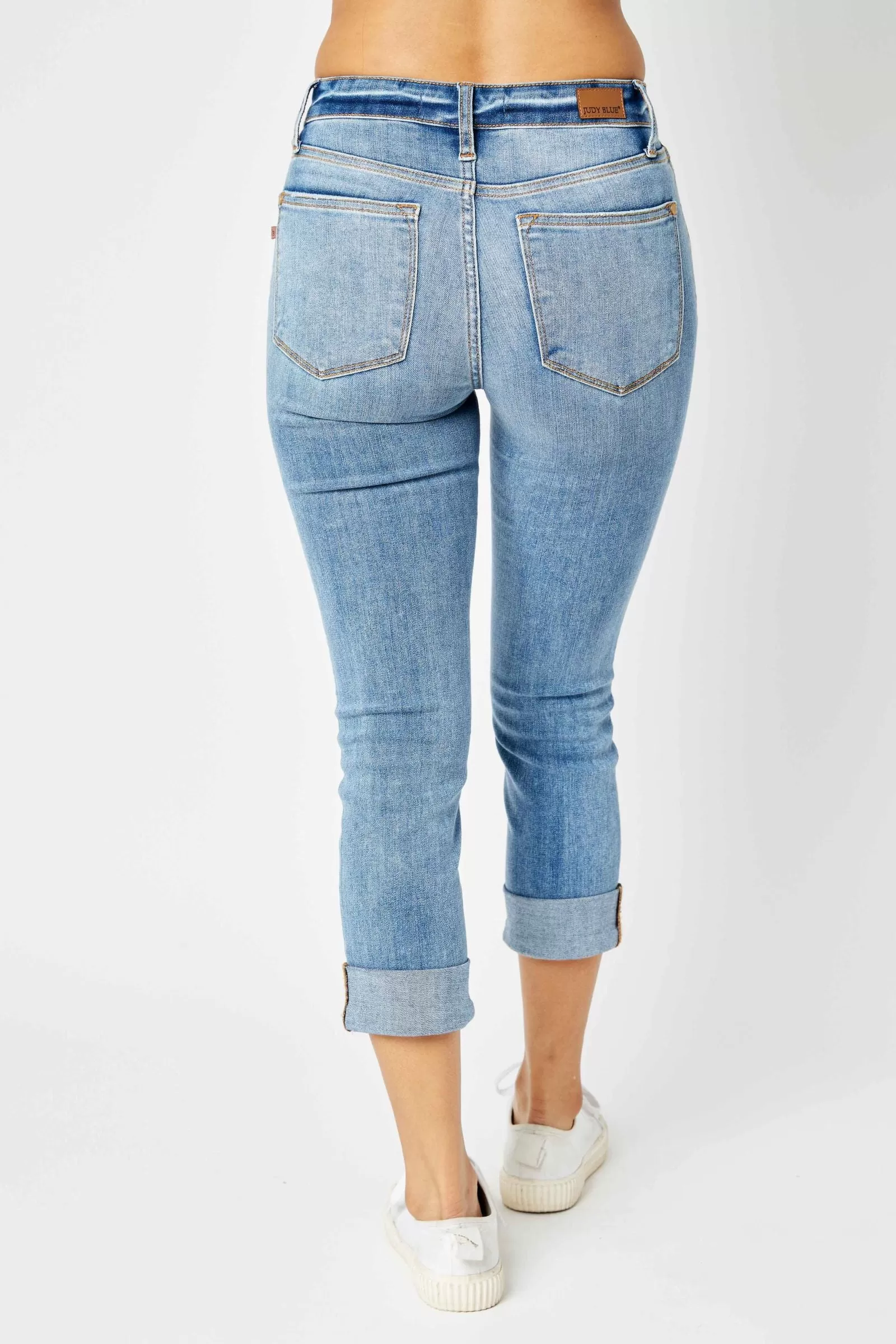 Judy Blue MID RISE CUFFED SKINNY CAPRI