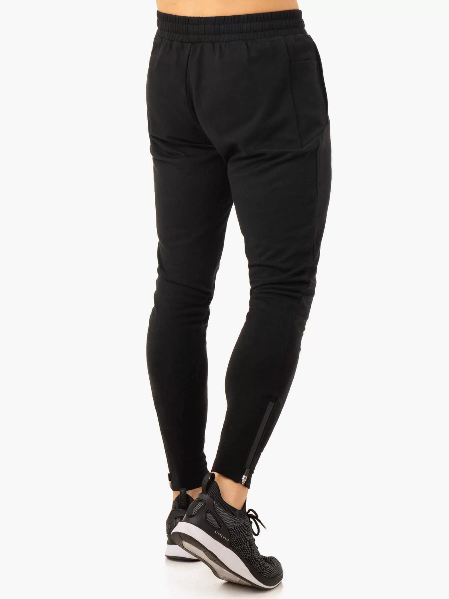 Pursuit Track Pants - Black