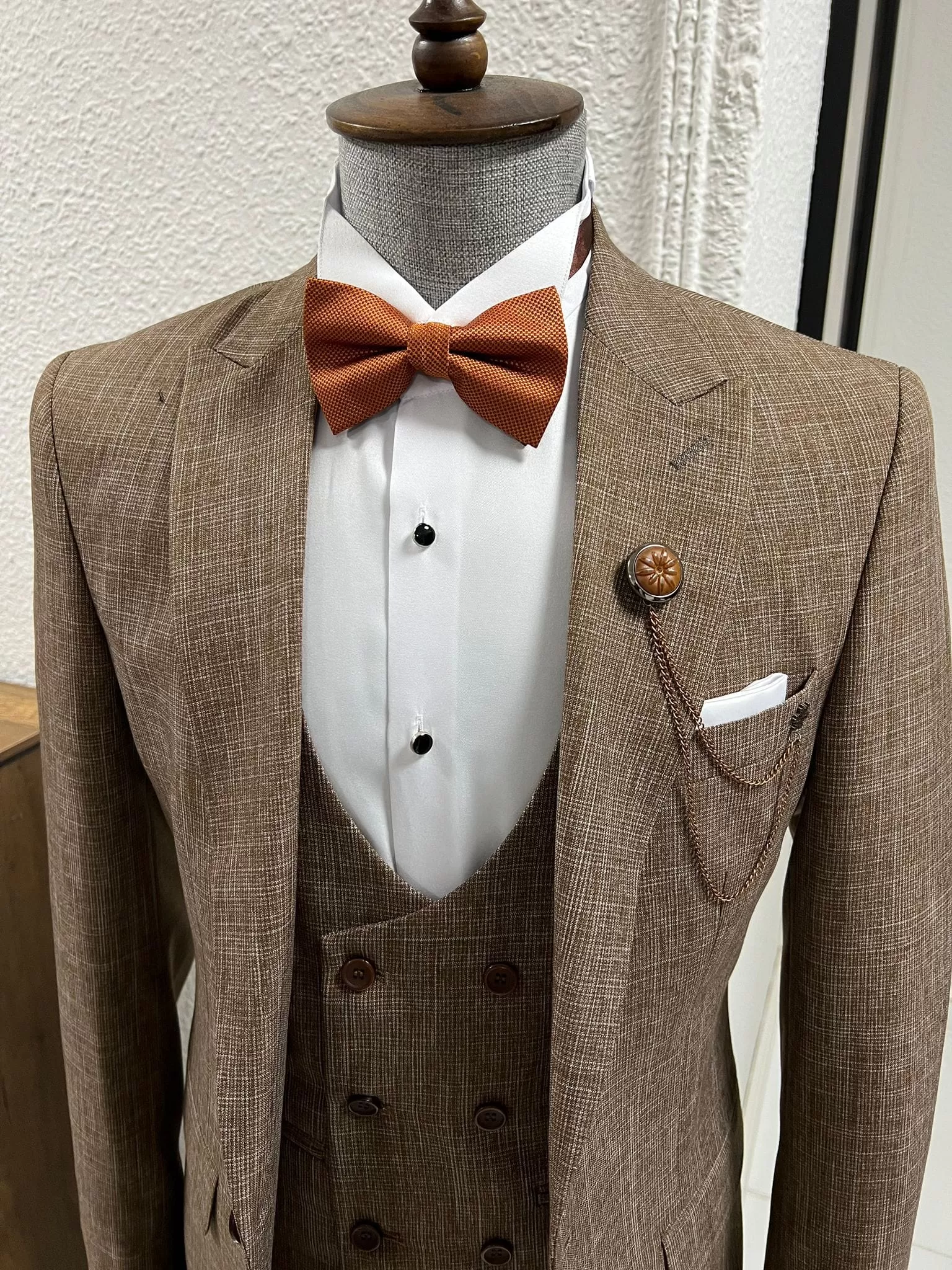 Slim Fit Pointed Collar Brown Tuxedo Vest Suit