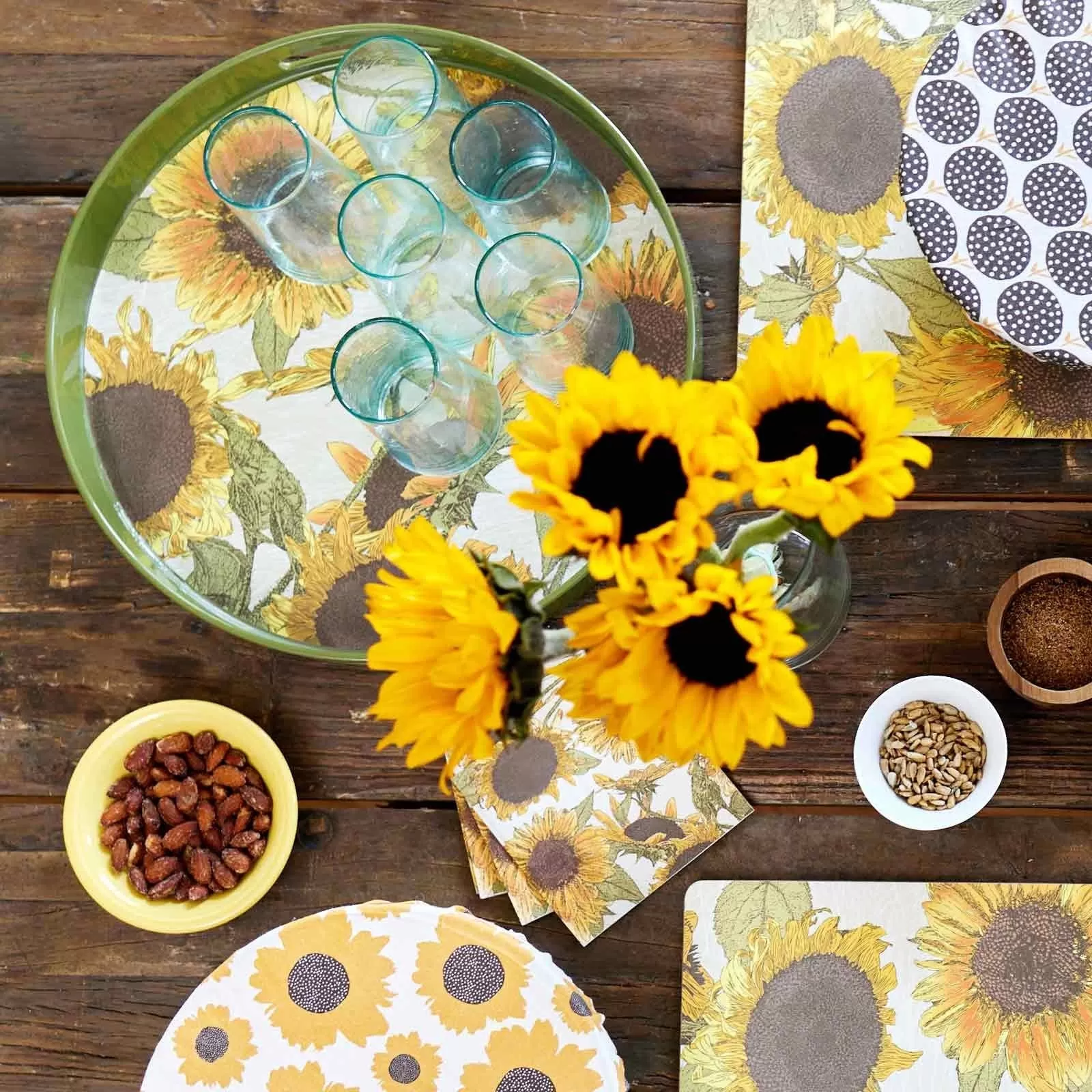 Sunflowers 15 Inch Round Tray