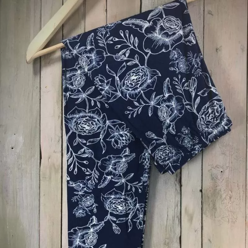 Wicked Soft Midnight Blooms PLUS Leggings